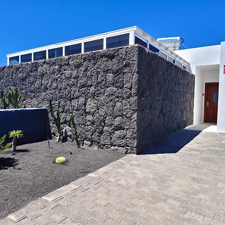 Rodríguez Villa *